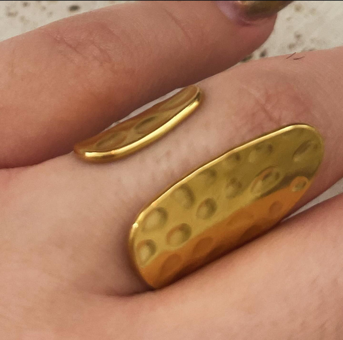 Tacto Dorado- Anillos Escultóricos ✨