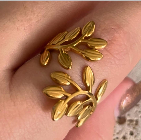 Anillo “Hojas de Oro” ✨