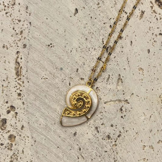 ✨ Collar Caracola Dorada