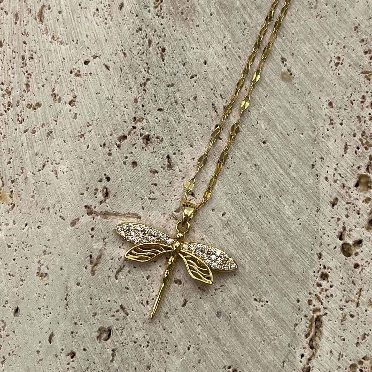 Collar Libélula Dorada