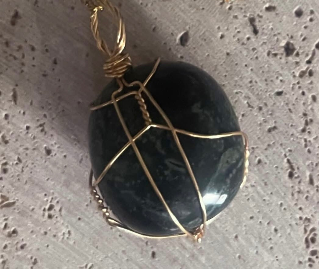 Collar de Jaspe Kambaba – Calma Profunda y Conexión Ancestral