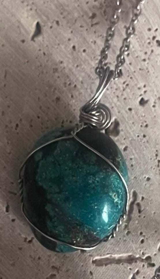 Collar de Turquesa Africana – Renacimiento, Calma y Evolución