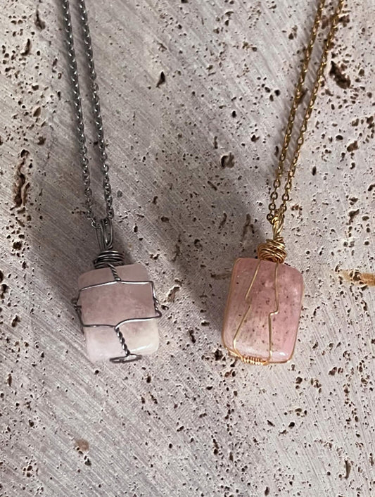 💗 Collar de Cuarzo Rosa – Amor Propio y Dulzura Emocional